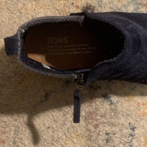 TOMS Blue Suede Booties - Picture 4 of 8